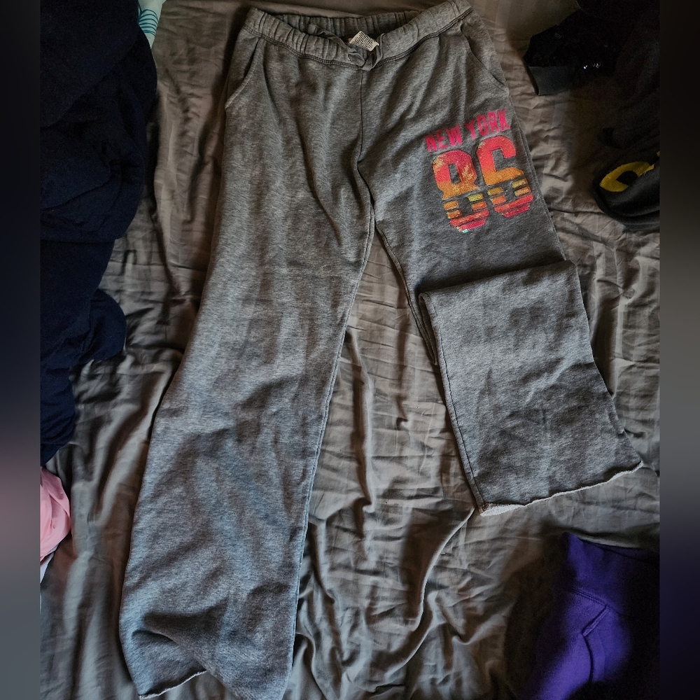 Victorias secret PINK sweatpants sequin BLING New York 86 size xsmall